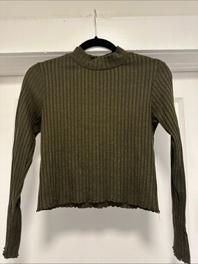 Ribbed Mock Neck Long Sleeve Top in Olive